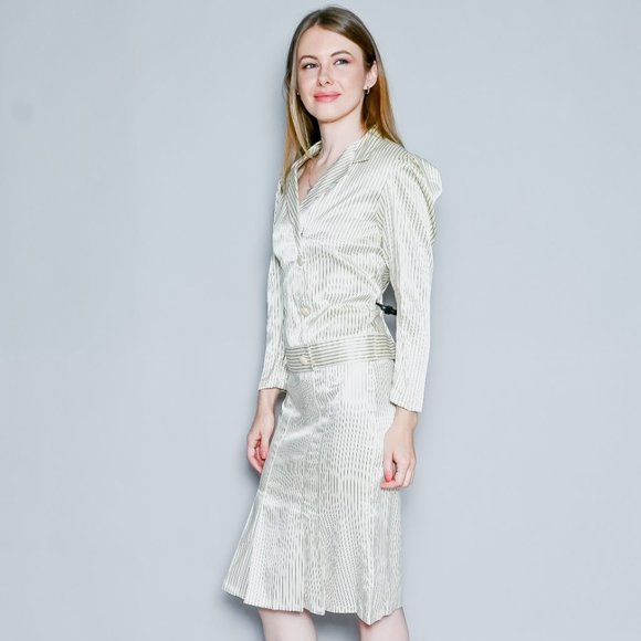 229. VINTAGE ANNA PAOLA 1970s Striped Silk Suit Set - Picture 3 of 12